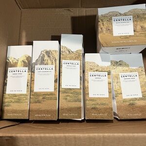 Centella Toning Toner - White